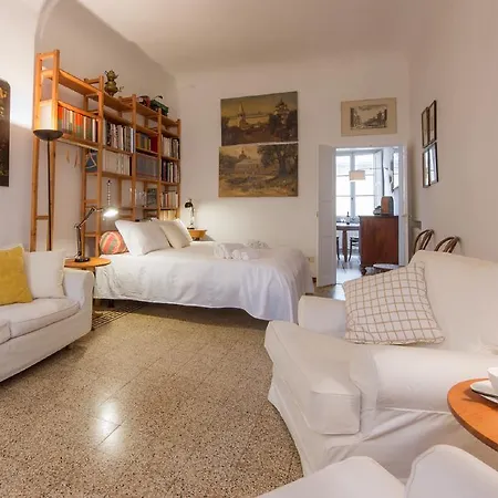 - Teatina Apartment
